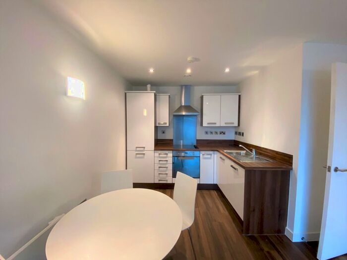 2 Bedroom Apartment To Rent In Two Bedroom Apartment - Gateway Plaza, Sackville Street, Barnsley, S70