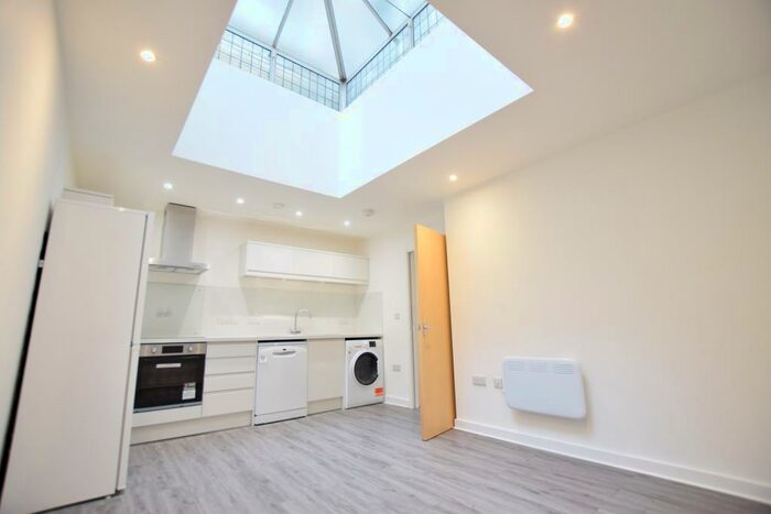 1 Bedroom Flat To Rent In Westover Road, , Bournemouth, BH1