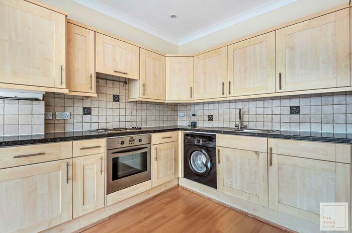 1 Bedroom Flat To Rent In Artillery Road, Guildford, GU1