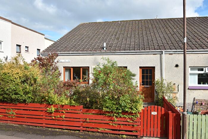 3 Bedroom End Of Terrace House For Sale In Barclay Way, Livingston, EH54