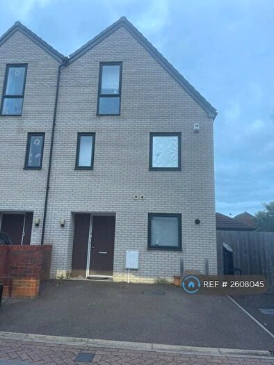 4 Bedroom End Of Terrace House To Rent In Hughes Road, Ilford, IG6