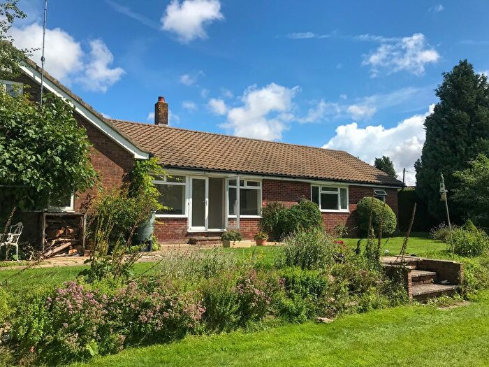 3 Bedroom Detached Bungalow To Rent In Raebarn Close, Cheriton, Alresford, Hampshire, SO24