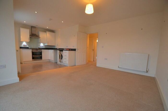 2 Bedroom Flat To Rent In Tilia Way, Bourne, PE10
