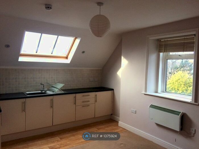 1 Bedroom Flat To Rent In Leeds Road, Harrogate, HG2