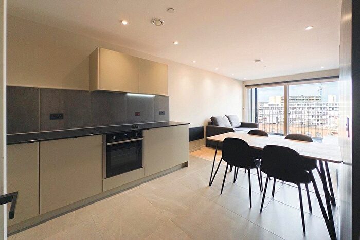 1 Bedroom Flat To Rent In City Garden Spinners Way, Manchester, M15