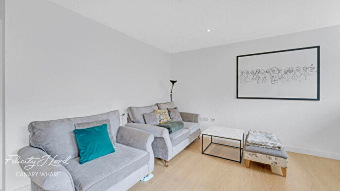 2 Bedroom Apartment For Sale In Bute House, Westferry Road, London, E14