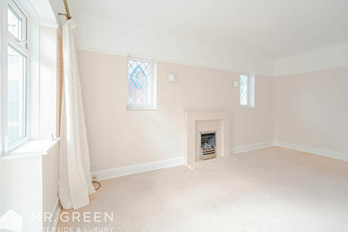 2 Bedroom Detached Bungalow For Sale In Branders Close, Wick, BH6