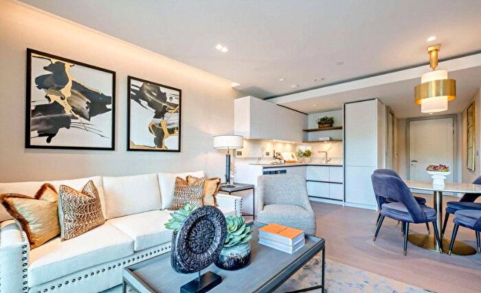 1 Bedroom Flat To Rent In Garrett Mansions, Newcastle Place, Paddington, London, W2