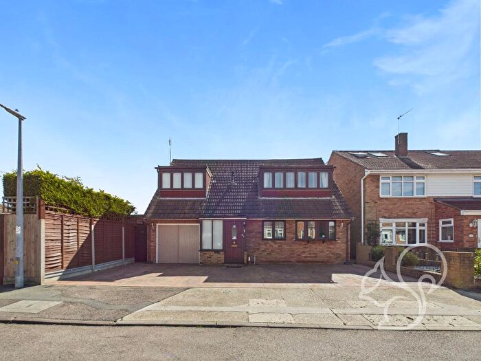 3 Bedroom Detached House For Sale In Blenheim Drive, Colchester, CO2