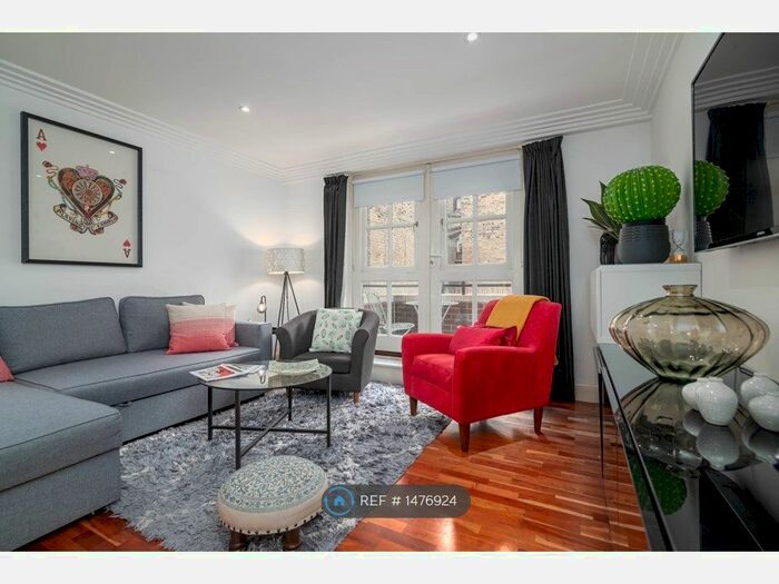 2 Bedroom Flat To Rent In Turner House, London, WC2R