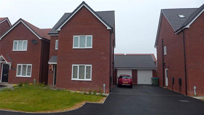 4 Bedroom Detached House To Rent In Beachcomber Close, Bluebell Woods, Willenhall, Coventry, CV3