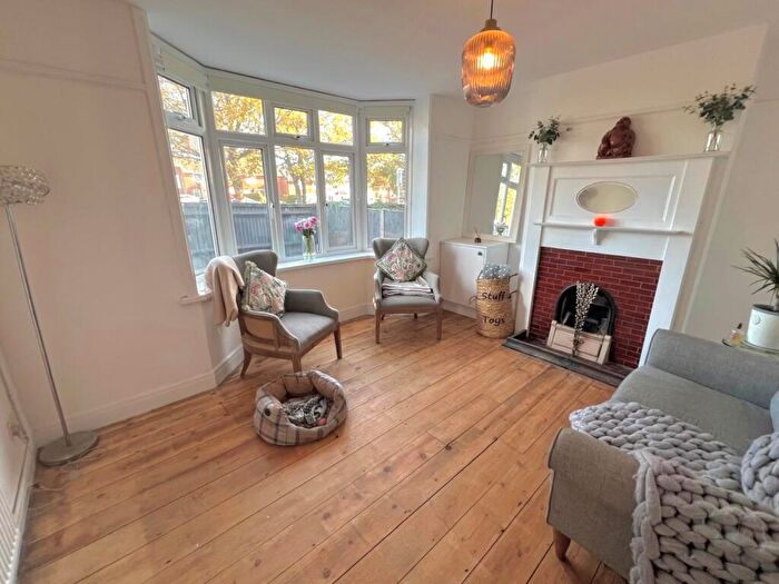 2 Bedroom House To Rent In Bursledon Road, Southampton, SO19