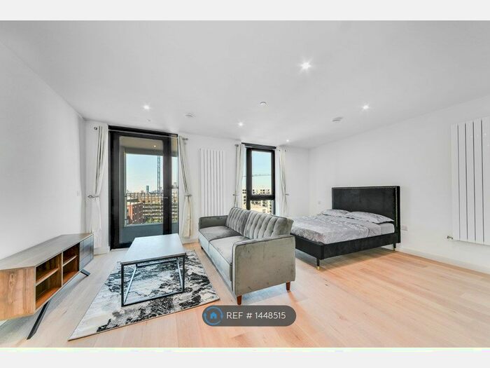 1 Bedroom Flat To Rent In Pinnacle House, London, E16