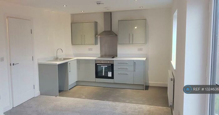 2 Bedroom Flat To Rent In Farrier Close, Swinton, Manchester, M27