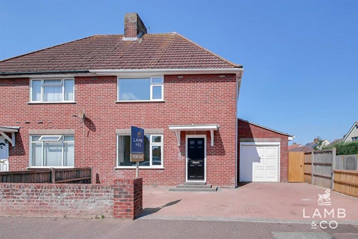 3 Bedroom Semi-Detached House For Sale In Branston Road, Clacton-On-Sea, CO15