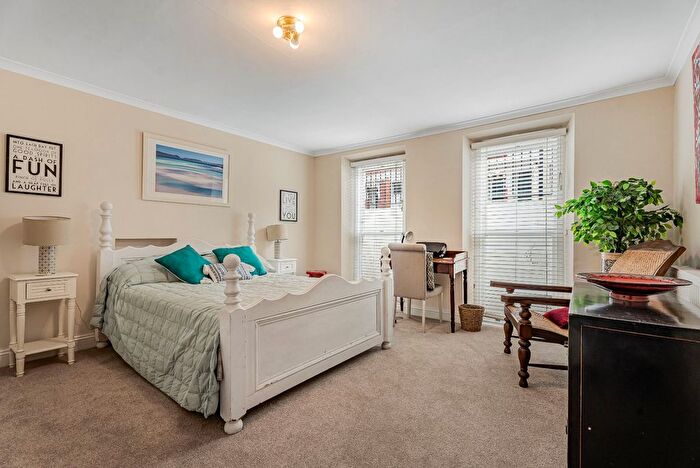 5 Bedroom Detached House To Rent In The Vineyard, Richmond, TW10