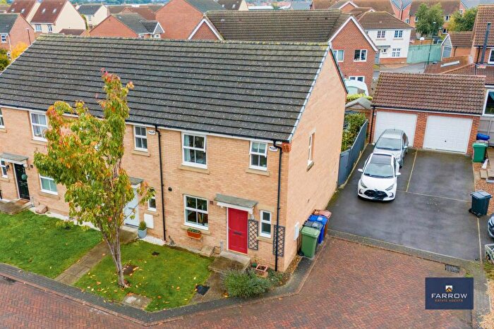 3 Bedroom End Of Terrace House For Sale In Sheldon Road, Scartho Top, Grimsby, DN33