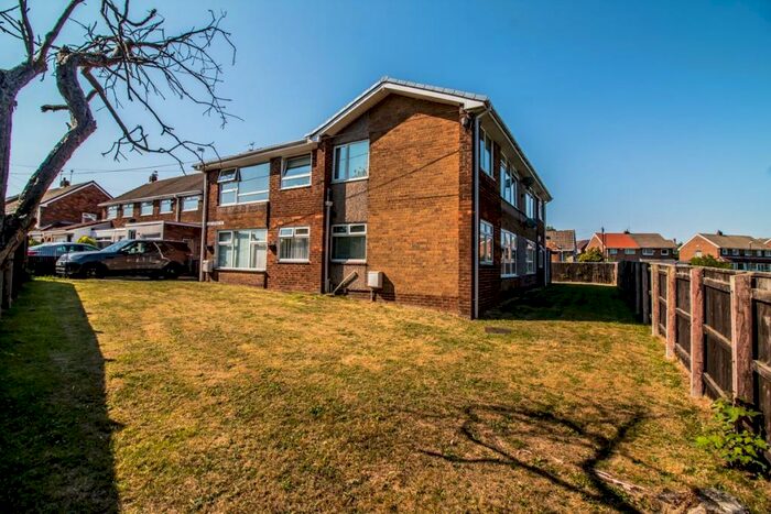1 Bedroom Flat To Rent In Golf Course Road, Houghton Le Spring, Co Durham, DH4