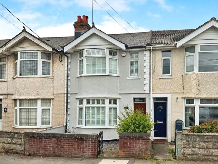 3 Bedroom Terraced House For Sale In Downs Park Crescent, Totton, Southampton, SO40