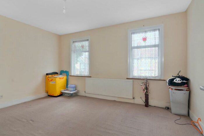 3 Bedroom Terraced House For Sale In Colvin Road, East Ham, London, E6