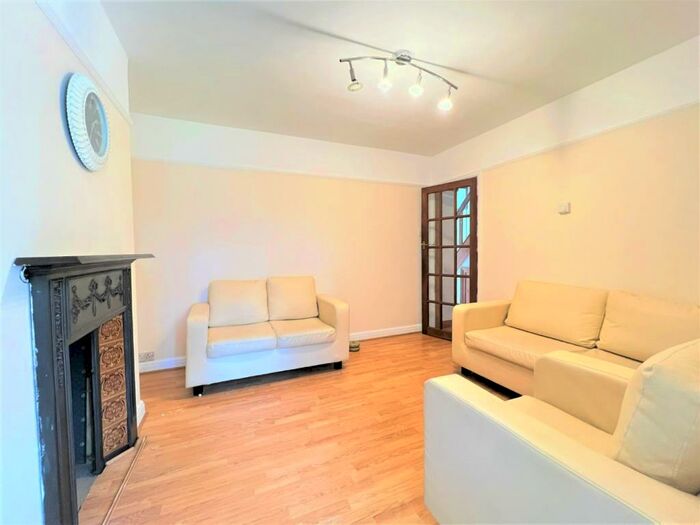 4 Bedroom Terraced House To Rent In Tokyngton Avenue Wembley, HA9