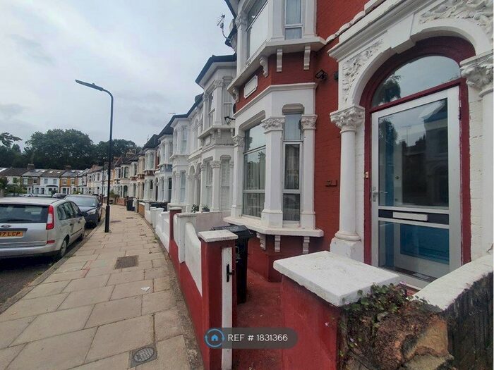 5 Bedroom Terraced House To Rent In Listria Park, London, N16