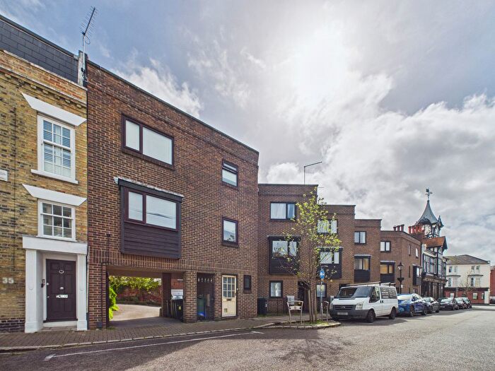 3 Bedroom Terraced House For Sale In Great Southsea Street, Southsea, PO5