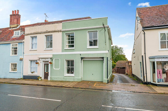 3 Bedroom End Of Terrace House For Sale In The George Yard, Alresford, Hampshire, SO24