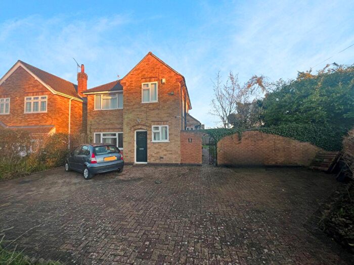 4 Bedroom Detached House To Rent In Wyndham Close, Oadby, LE2