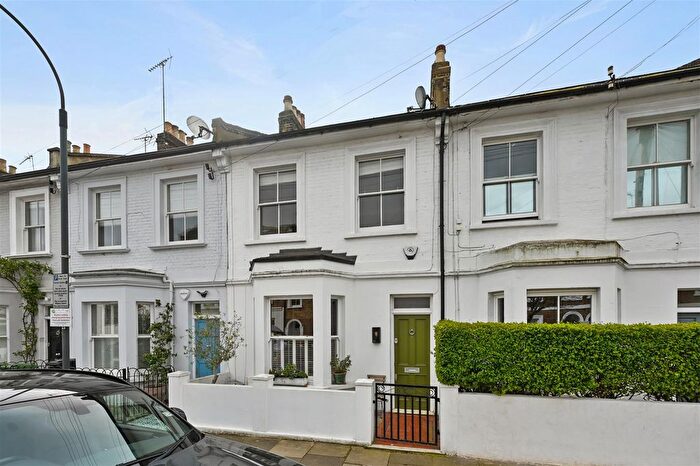 3 Bedroom Property For Sale In Atwood Road, London, W6