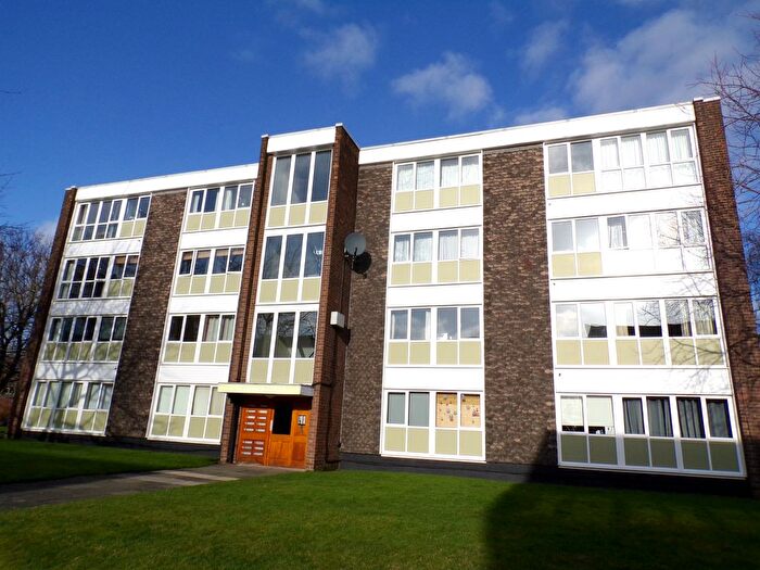 2 Bedroom Flat To Rent In Wark Court, Newcastle Upon Tyne, NE3