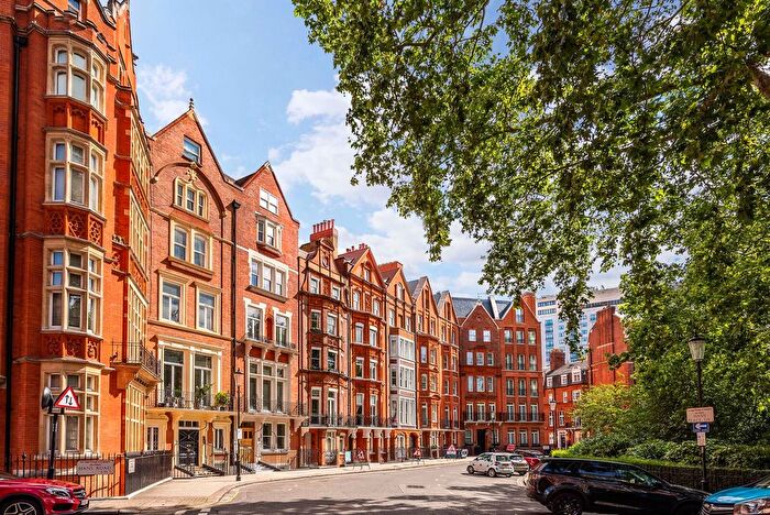 1 Bedroom Flat To Rent In Hans Place, Knightsbridge, London, SW1X