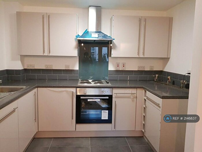 1 Bedroom Flat To Rent In Foundry Court, Slough, SL2