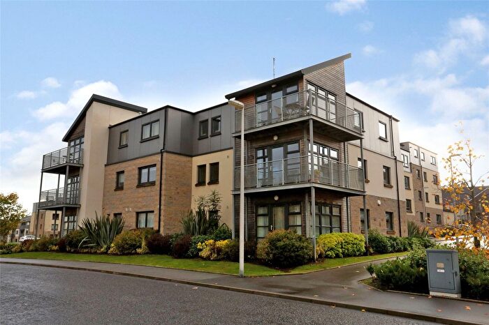 2 Bedroom Flat To Rent In Tailor Place, Aberdeen, AB24