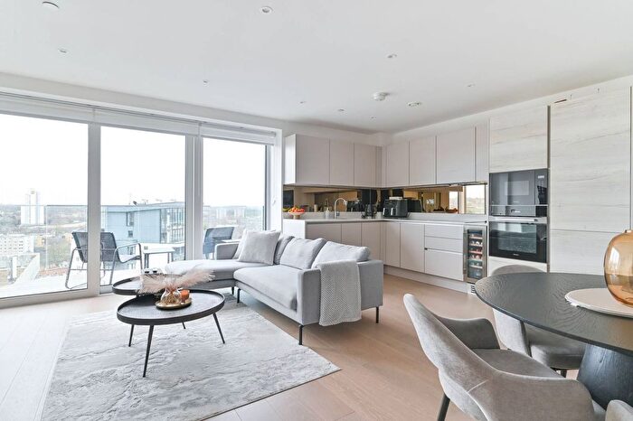 2 Bedroom Flat For Sale In Forbes Apartments, Woolwich Riverside, London, SE18