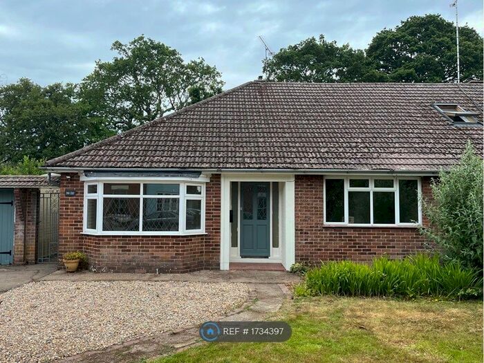 3 Bedroom Semi-Detached House To Rent In Anmore Road, Denmead, Waterlooville, PO7