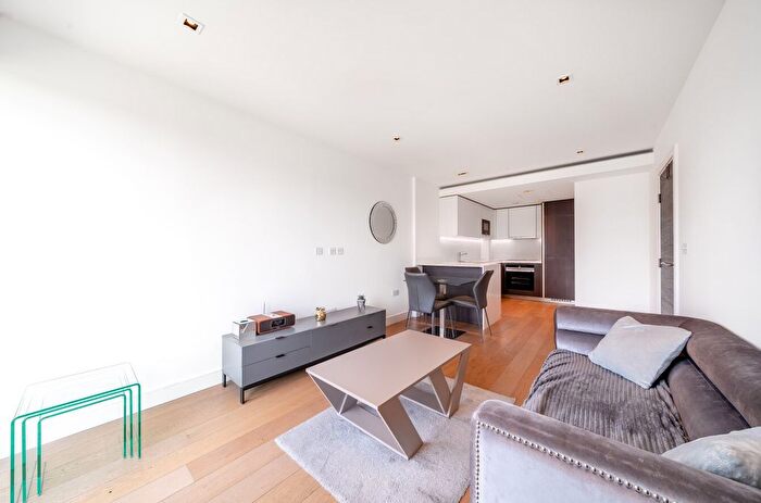 1 Bedroom Flat For Sale In Kew Bridge Road, Brentford, TW8