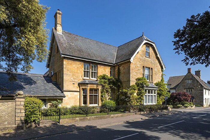 2 Bedroom Apartment For Sale In High Street, Mickleton, Chipping Campden, Gloucestershire, GL55