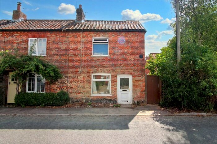2 Bedroom End Of Terrace House For Sale In The Street, Rockland St. Mary, Norwich, Norfolk, NR14