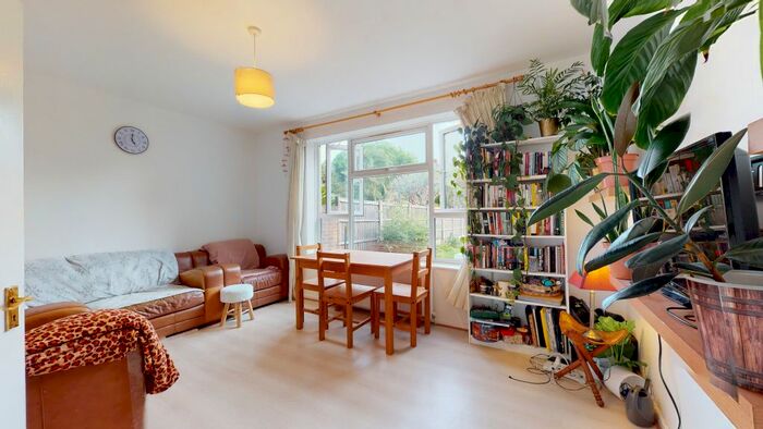 2 Bedroom Flat To Rent In More Close, London, E16