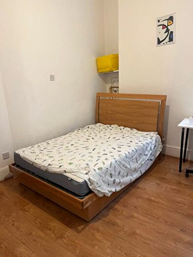 Studio To Rent In Turlewray Close, London, N4