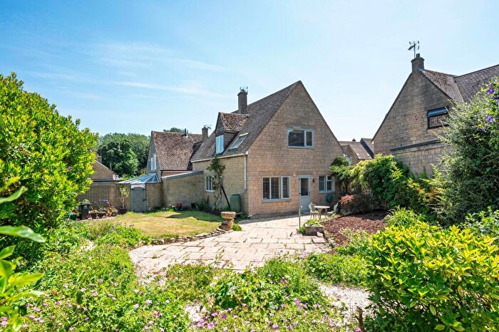3 Bedroom Detached House For Sale In Shepherds Way, Stow On The Wold, GL54