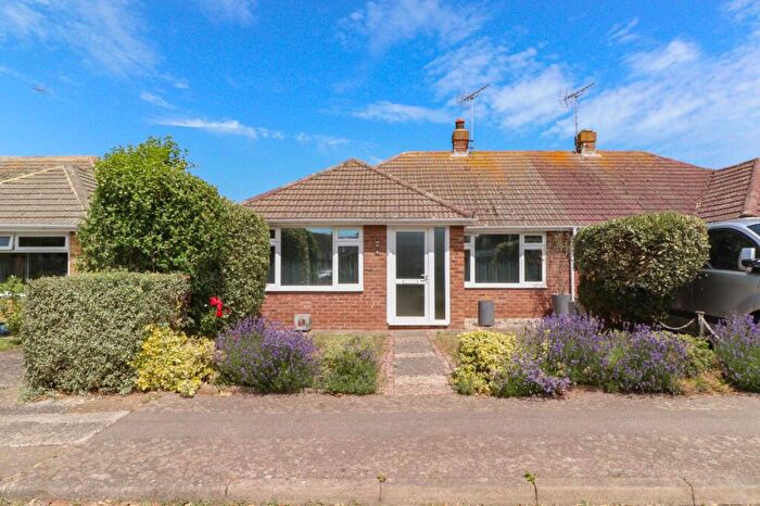 2 Bedroom Bungalow For Sale In Nottingham Road, Birchington, CT7