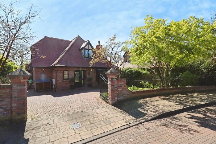 4 Bedroom Detached House For Sale In Oakleigh Drive, Lincoln, LN1