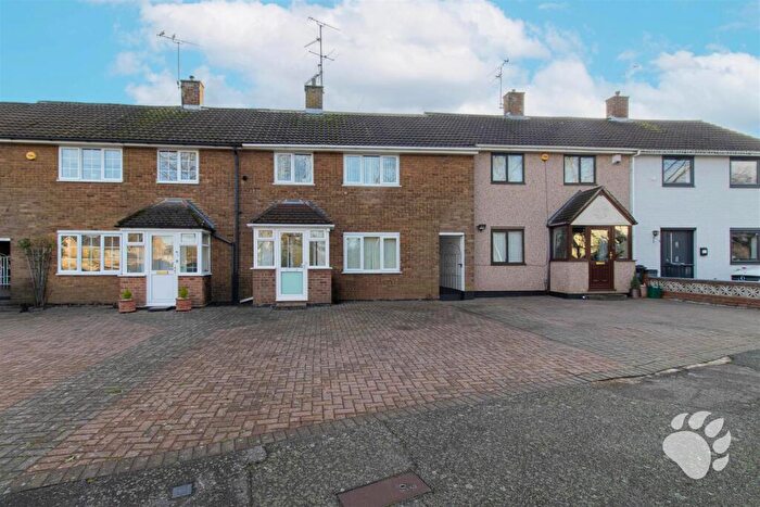 3 Bedroom Terraced House For Sale In Feering Row, Basildon, SS14