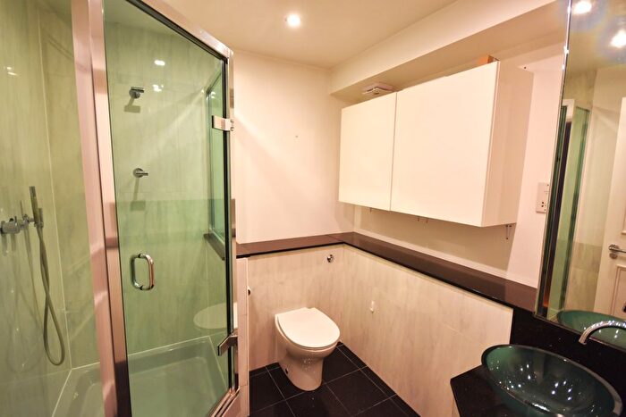 3 Bedroom Flat To Rent In Odessa Street, London, SE16