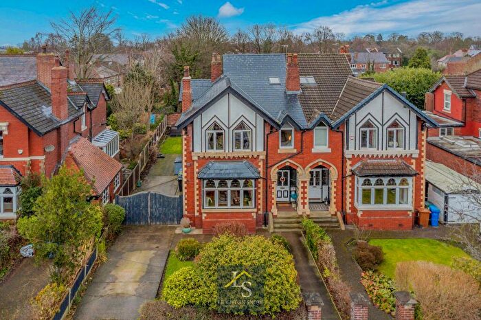 5 Bedroom Semi Detached House For Sale In Barnfield Road East, Stockport, SK3