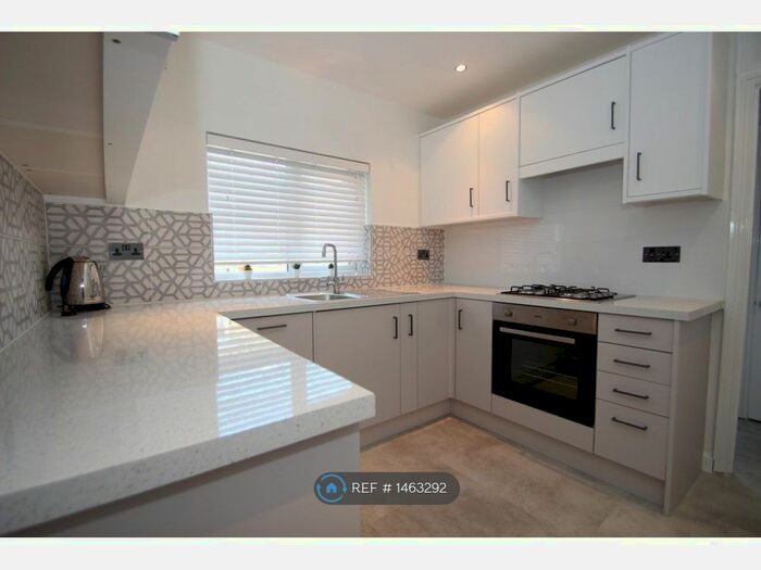 1 Bedroom Flat To Rent In Woodstock Grove, London, W12