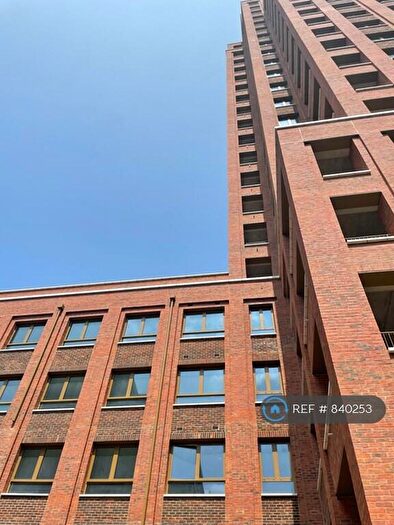 1 Bedroom Flat To Rent In Bermondsey Heights, Bermondsey, SE15