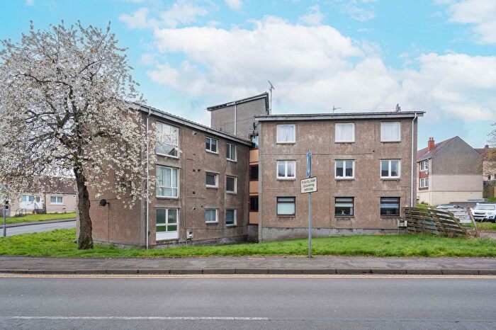 2 Bedroom Flat For Sale In Ward Avenue, Redding, FK2